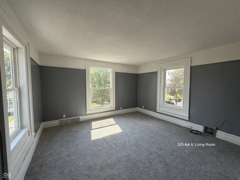 527 Henry Street Huntington IN 46750