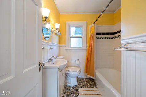 5308 Rosslyn Avenue Indianapolis IN 46220