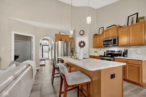16152 Lakeville Crossing Westfield IN 46074