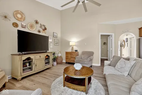 16152 Lakeville Crossing Westfield IN 46074