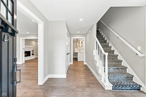 4382 River Road Columbus IN 47203