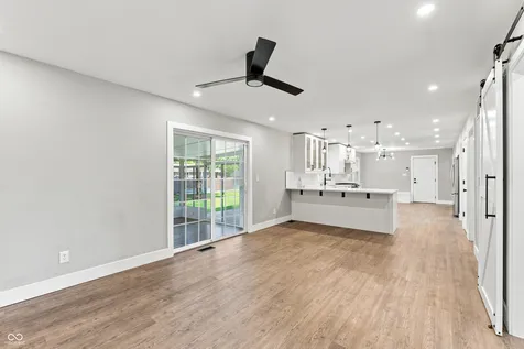 4382 River Road Columbus IN 47203