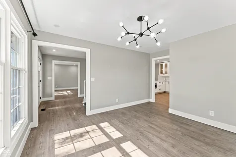 4382 River Road Columbus IN 47203