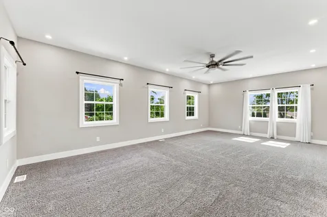 4382 River Road Columbus IN 47203