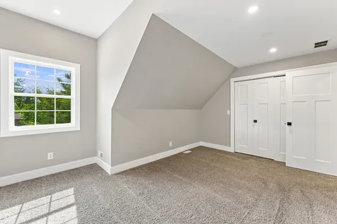 4382 River Road Columbus IN 47203