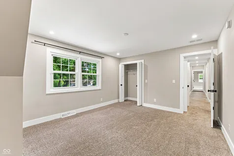 4382 River Road Columbus IN 47203