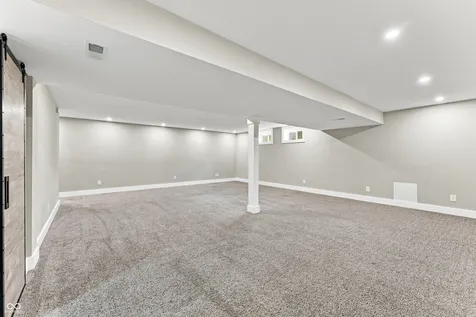 4382 River Road Columbus IN 47203