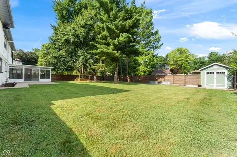 4382 River Road Columbus IN 47203