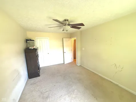 3956 Beaconsfield Lane Indianapolis IN 46228