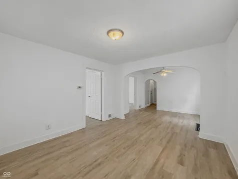3913 N Temple Avenue Indianapolis IN 46205