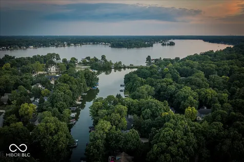 9810 Gulfstream Drive Fishers IN 46037