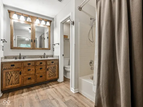 13009 Sinclair Place Fishers IN 46038