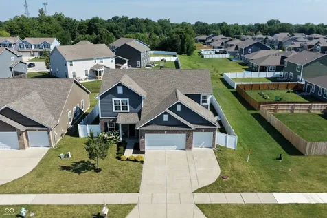 9122 Hemingway Drive Indianapolis IN 46239