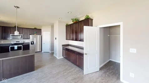 9122 Hemingway Drive Indianapolis IN 46239