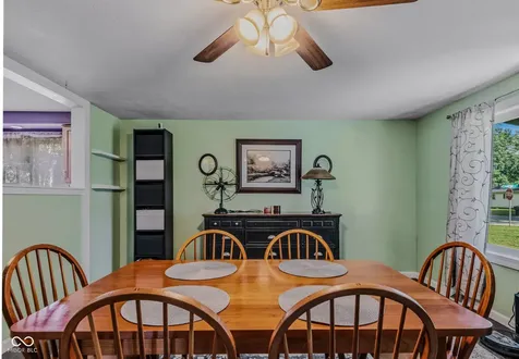 2094 Shady Columbus IN 47201
