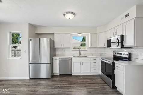 1302 Grand Canyon Circle Franklin IN 46131