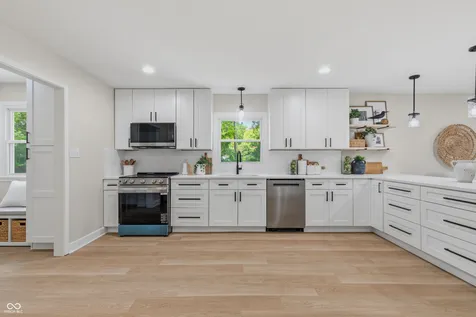 7340 Cape Cod Circle Indianapolis IN 46250