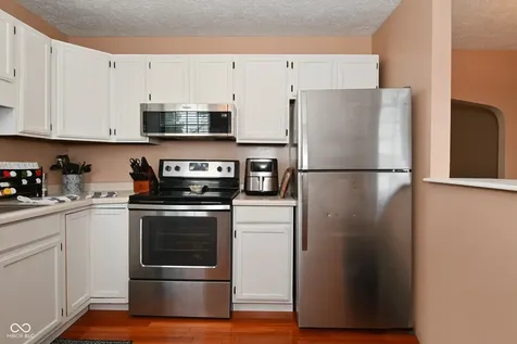 520 Sutherland Avenue Indianapolis IN 46205