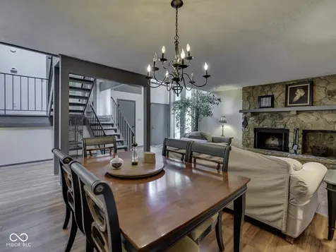 5707 Bradston Way Indianapolis IN 46237