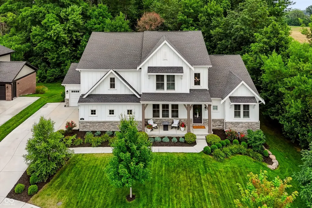230 Elmsborough Bend Westfield IN 46074