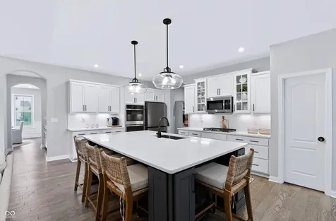 230 Elmsborough Bend Westfield IN 46074
