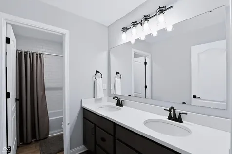230 Elmsborough Bend Westfield IN 46074