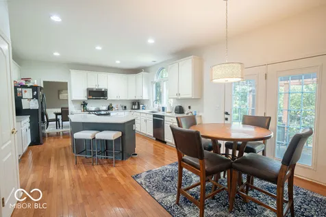 6428 Valleywood Court Avon IN 46123