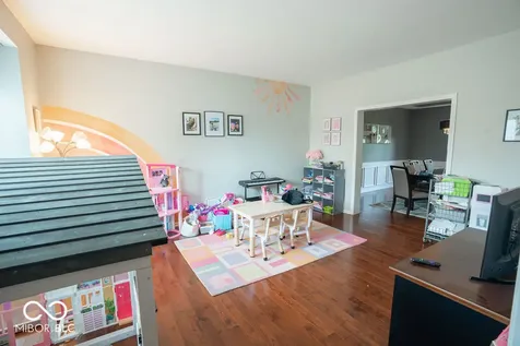 6428 Valleywood Court Avon IN 46123