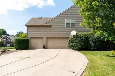 6428 Valleywood Court Avon IN 46123