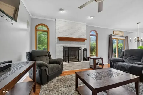 6427 Royal Oakland Drive Indianapolis IN 46236