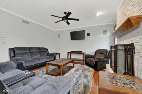 6427 Royal Oakland Drive Indianapolis IN 46236
