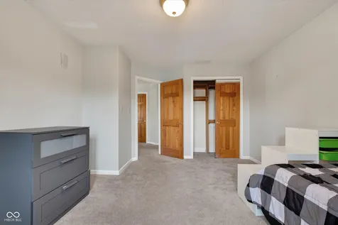 6427 Royal Oakland Drive Indianapolis IN 46236