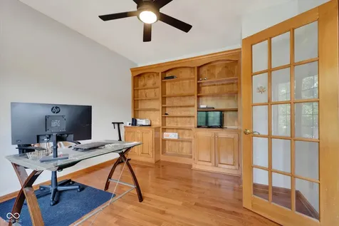 6427 Royal Oakland Drive Indianapolis IN 46236
