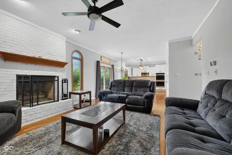 6427 Royal Oakland Drive Indianapolis IN 46236