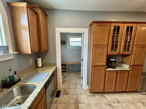 2332 Central Avenue Indianapolis IN 46205