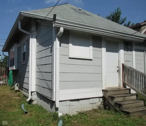 2615 Shelby Street Indianapolis IN 46203