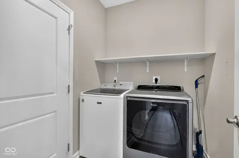 6396 Yuma Court Whitestown IN 46075
