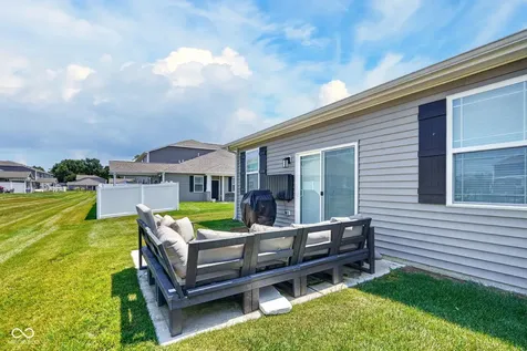 6396 Yuma Court Whitestown IN 46075