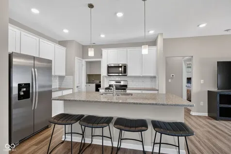 6396 Yuma Court Whitestown IN 46075