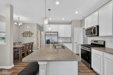 6396 Yuma Court Whitestown IN 46075