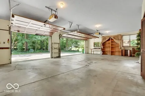 11357 Brentwood Avenue Zionsville IN 46077