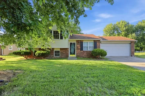 812 Moss Oak Court Indianapolis IN 46217