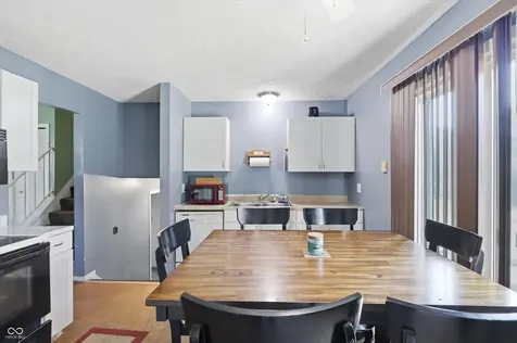 812 Moss Oak Court Indianapolis IN 46217