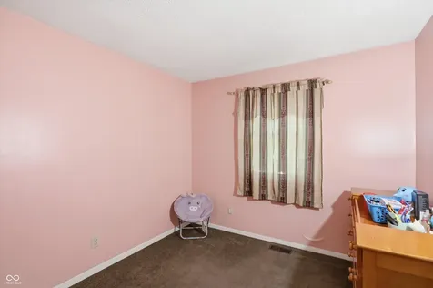 812 Moss Oak Court Indianapolis IN 46217