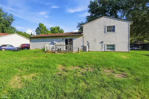 812 Moss Oak Court Indianapolis IN 46217