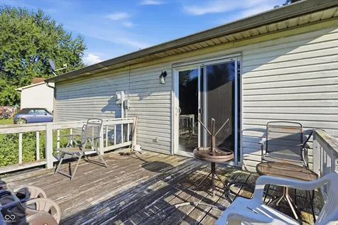 812 Moss Oak Court Indianapolis IN 46217