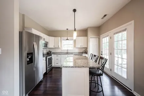 13273 Eastwood Lane Fishers IN 46038