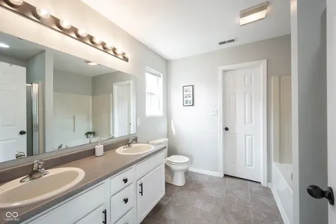 13273 Eastwood Lane Fishers IN 46038