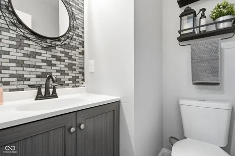 1748 Feather Reed Lane Greenwood IN 46143