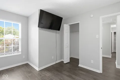 1748 Feather Reed Lane Greenwood IN 46143